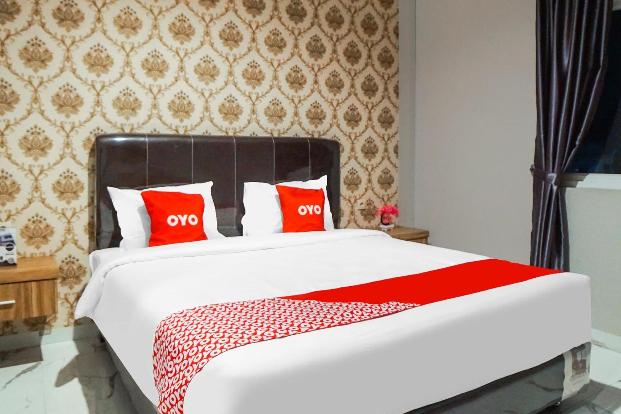 Super Oyo Capital O 92066 Papakoel Hotel & Cafe Medan Kültér fotó